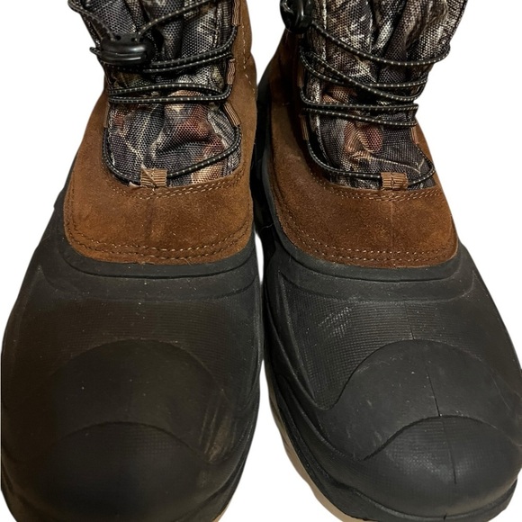 Ozark Trail Men\'s Winter Pac Boots with a Mossy Oak camouflage and suede upper. main image 4